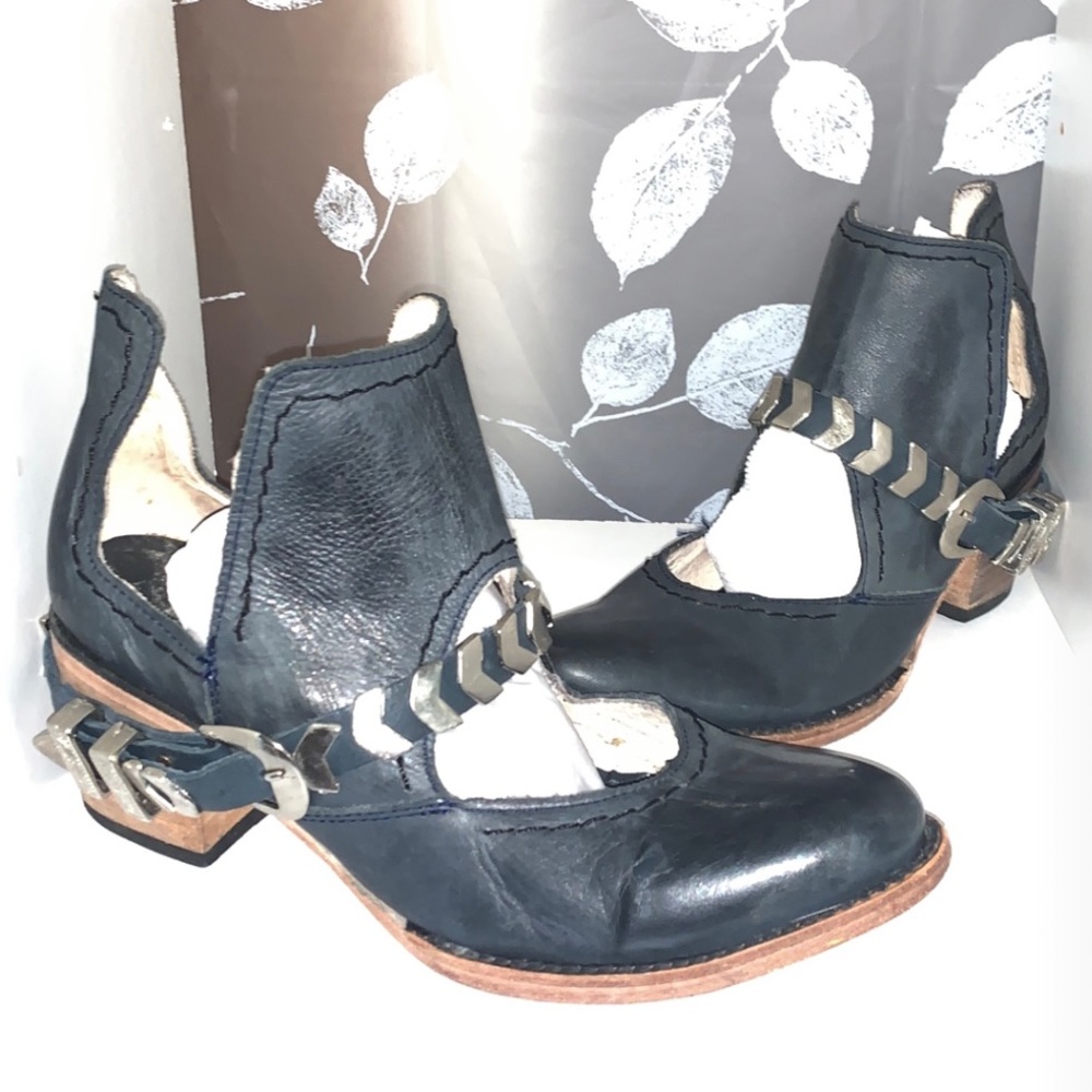 Freebird bladed ankle boots